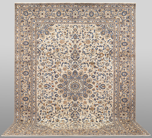 ORIENTMATTA. Ljus Keshan, fine, korkull, 400 x 296 cm. på auktion hos Gomér & Andersson Norrköping