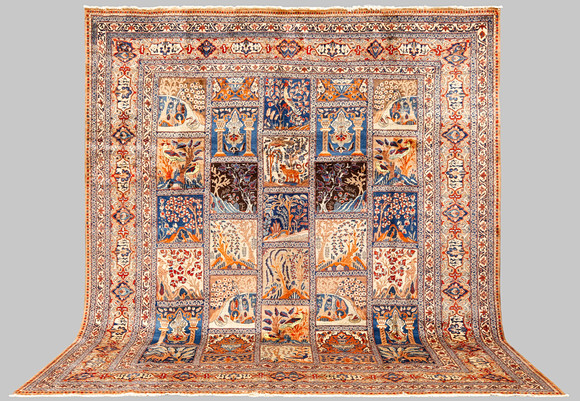 ORIENTMATTA. Figural Kashmar, trädgårdsmönstrad, 347 x 300 cm. på auktion hos Gomér & Andersson Norrköping