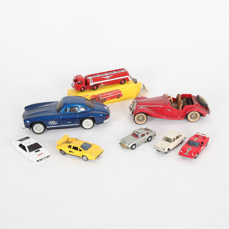 【希少】DINKY TOYS ミニカー 12台 まとめ売り ヴィンテージ A set of 12 model cars, Corgi/Dinky Toys and others. Toys - Toys