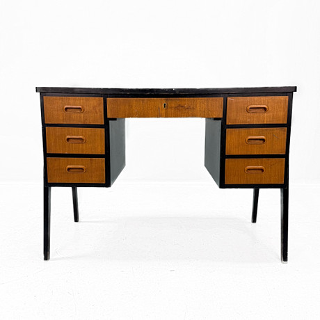 A DESK, “Leksvik”, IKEA. Furniture - Tables - Auctionet