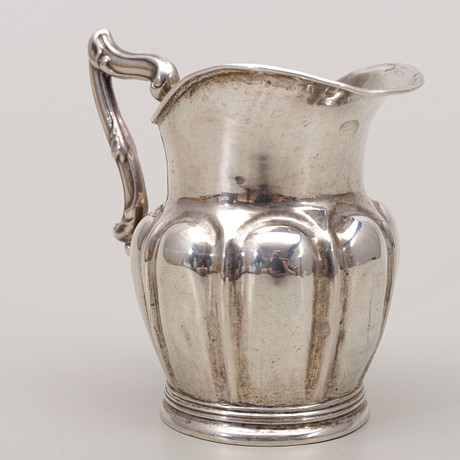 GUSTAF FOLCKER. Sahnekännchen, Silber, 1856, Gesamtgewicht 88 Gramm ...