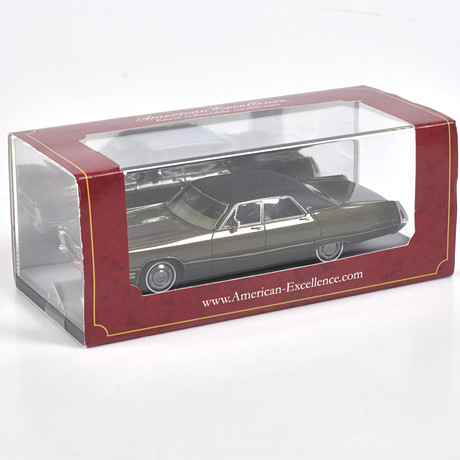 MODELLBIL, metall/resin, Chrysler Imperal Sedan, NEO Models, skala 1:43.