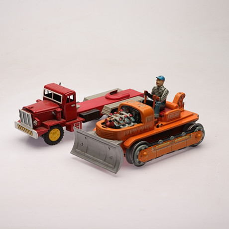 BUDGIE TOYS, 3 toy trucks, 1960s. Toys - Toys - Auctionet