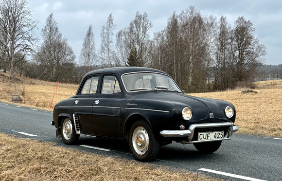 RENAULT DAUPHINE, 1962, Frankrike., såld på svensk auktion för 23 000 kr