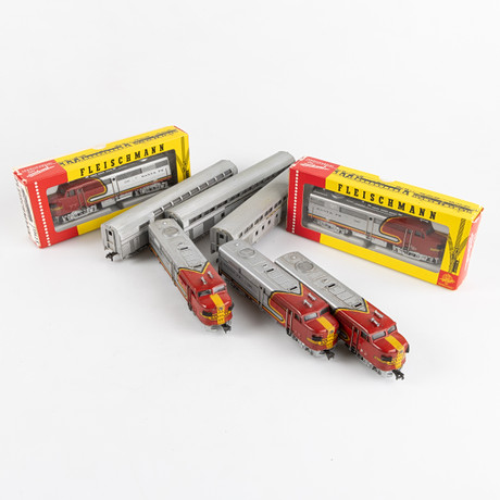 MODEL TRAIN, Fleischmann 6392, Start-set, A+B. Toys - Auctionet