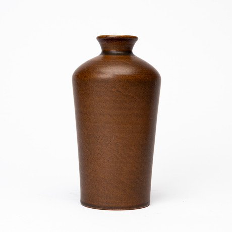 ERICH & INGRID TRILLER. A vase, brown glazed stoneware, Tobo, mid 20th ...