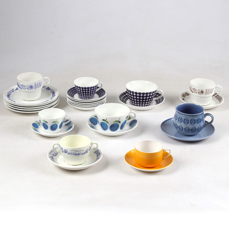 COFFEE CUPS, 17+6, Arcopal, France. Ceramics & Porcelain - European -  Auctionet