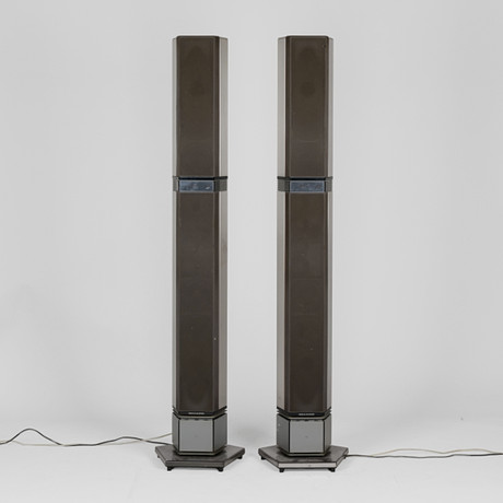 THREE BANG AND OLUFSEN BEOLAB 2000 ACTIVE LINK ROOM SPEAKERS