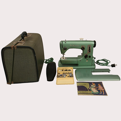 SYMASKIN, Husqvarna Automatic, metall, originalväska, 1950- tal.