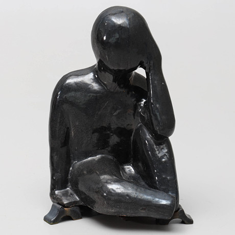 SKULPTUR, glaserad keramik, gestaltar sittande man.