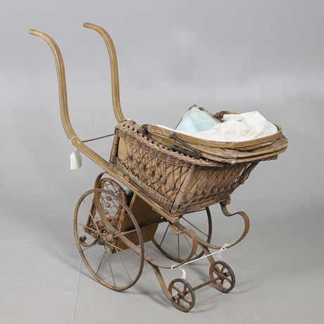 Ein bemalter hlzerner Kinderwagen, 1940-50er Jahre. Vintage-Kleidung &  Accessoires - Auctionet