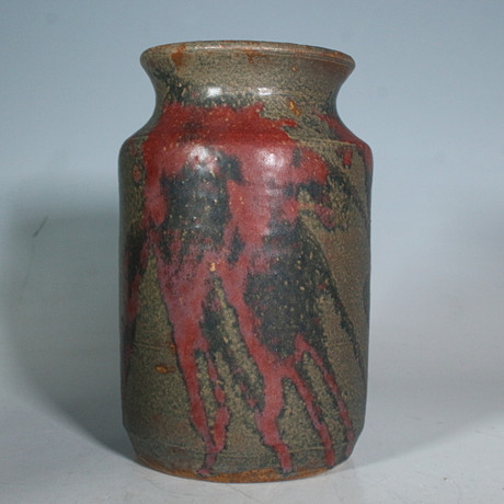 CLIVE BROOKER, TWO STUDIO POTTERY FROGS AND A TOAD (3). Ceramics