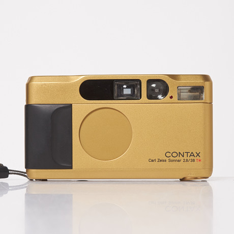 CONTAX, compact camera, Contax T2, Carl Zeiss Sonnar 2.8/38, model