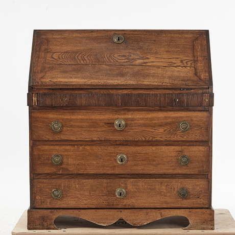 SEKRETR MIT PLATTE, Eibe, englischer Stil. Mbel - Schrnke & Regale -  Auctionet