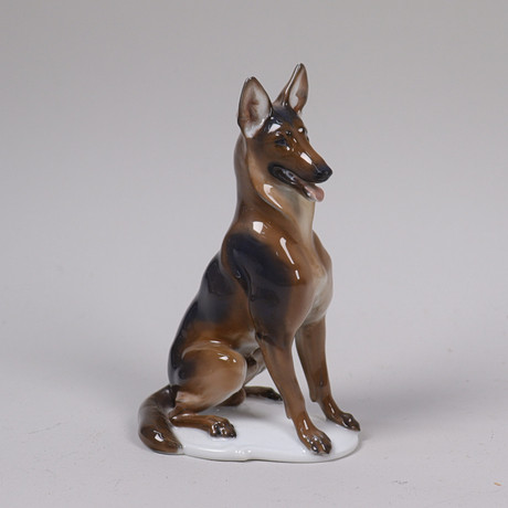 DOG, Steiff, lying German shepherd, 1900s. Toys - Auctionet