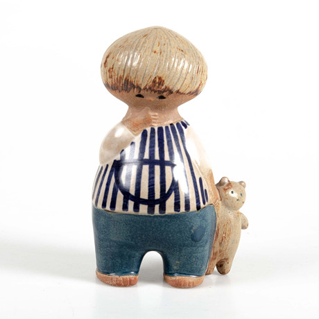 LISA LARSON. The figurine, stoneware, 
