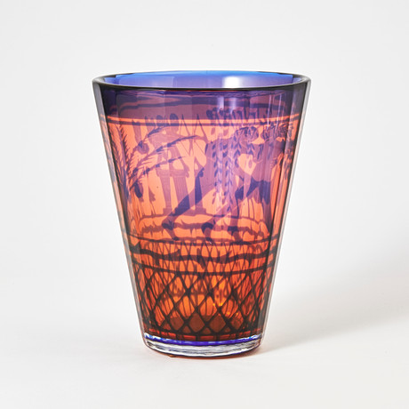 GUNNAR CYRÉN. Vas, "Arkadien III", Orrefors Gallery 1988, graal, fasettslipat glas med dek