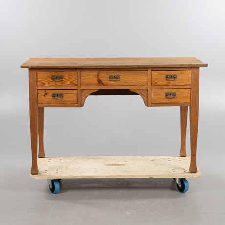 SPIEGEL MIT TISCH/BLUMENKASTEN, Jugendstil, erste Hlfte des 20.  Jahrhunderts. Mbel - Sonstiges - Auctionet