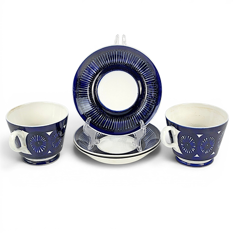 TEA CUPS & DISHES, 12 pieces, 
