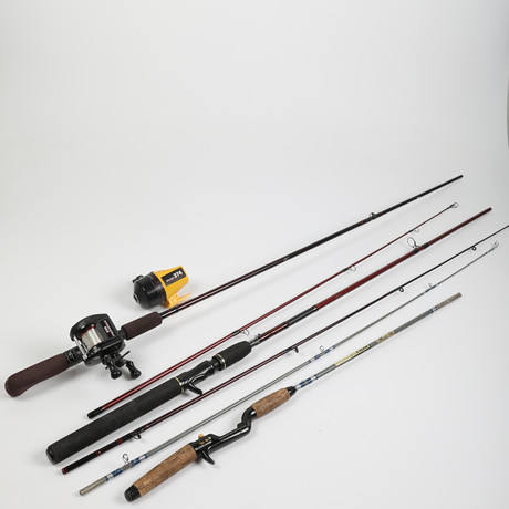 2 FISHING RODS, ABU Diplomat 662 Zoom and ABU Garcia. Collectables