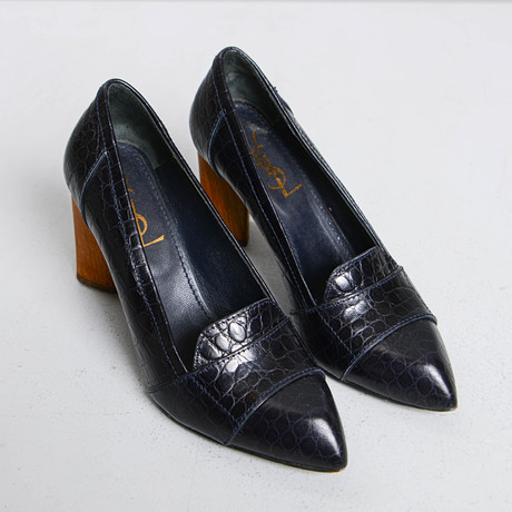 CHRISTIAN LOUBOUTIN, 