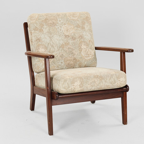 ERIK ANDERSEN & PALLE PEDERSEN. A pair of T-chairs in teak, seats
