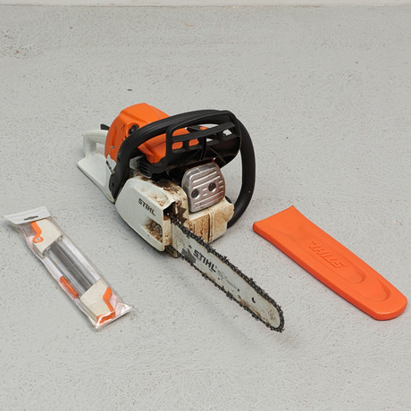 MOTORSÅG och FILHÅLLARE 2i1, STIHL MS 251/C, Tyskland.