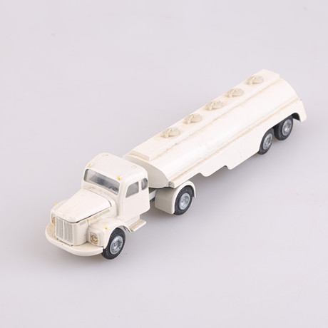 MODELLBIL, Tekno 434, Scania 110 Tankbil.