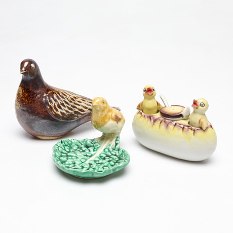 JOSEPH SIMON. A glazed ceramic figurine, bird, signed, Søholm