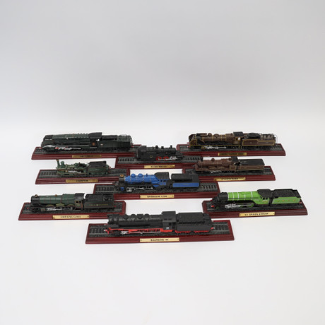 MÄRKLIN, 2 locomotives, HO Hamo 8302, Hamo 8385. Toys - Auctionet