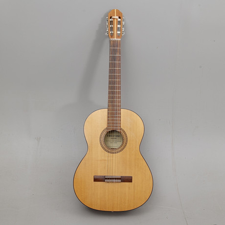 GUITAR, semi-acoustic, Cort EVL A6 BKS. Collectables - Musical