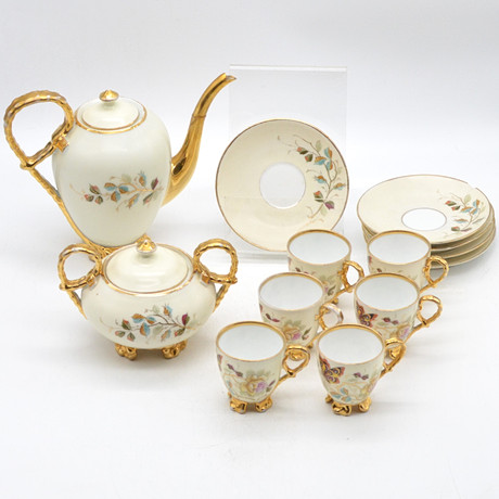 PETRUS REGOUT, porcelain service, around 1890. Ceramics