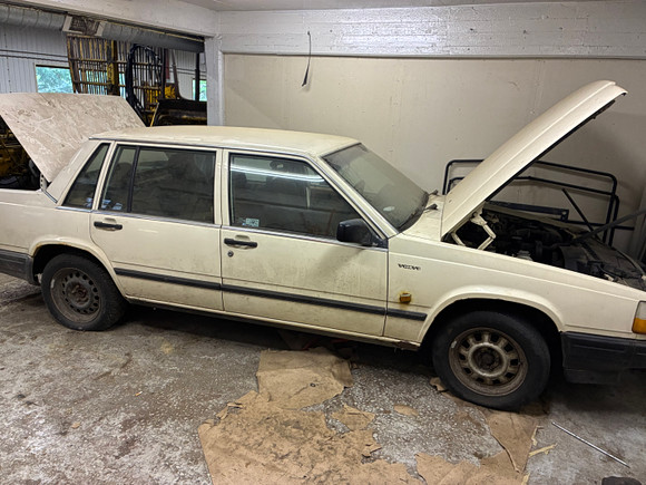BIL, Volvo 740 2.3, 1990.