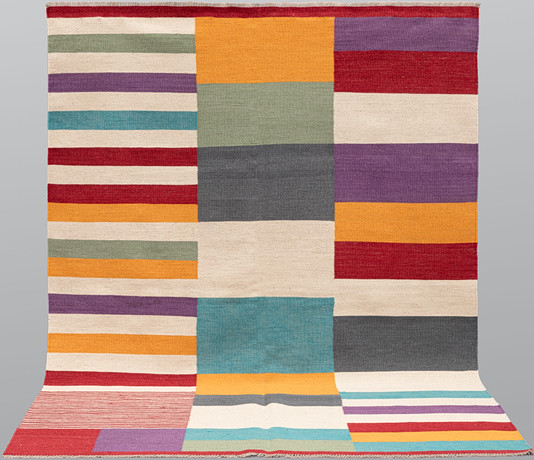 ORIENTMATTA, kelim, handvävd, modern design, ca 245 x 167 cm. på auktion hos Skandia Auktion