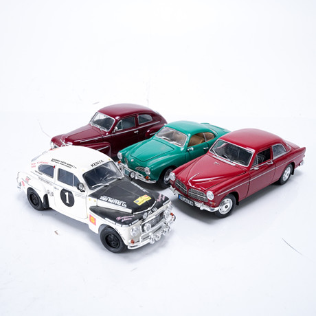 MODEL CAR, metal, Volvo PV 544, scale 1:18, Revell. Toys - Toys