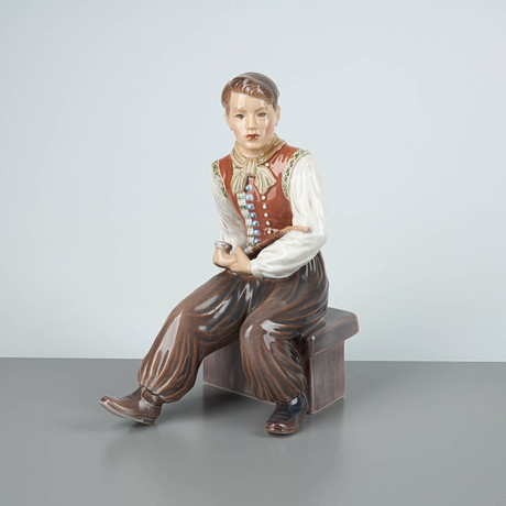 FIGURIN. Man med pipa, nr 1300. Dahl Jensen. Danmark.