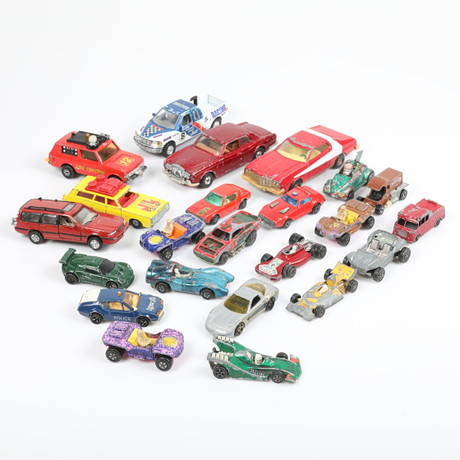 A set of 8 toy cars, Dinky Toys, England, 1960s/70s. Toys - Toys