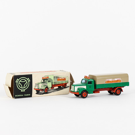 TEKNO, Mercedes-Benz 180 passenger car, 