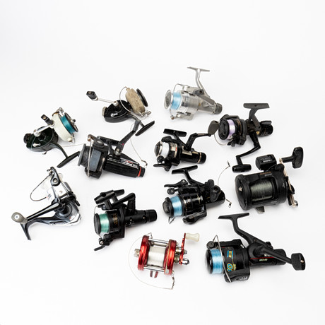 bobbing genesin fishing reel Zebco Genesis Spinning Reel and Fishing Rod Combo, 6-Foot 6-Inch 2-Piece Fishing  Pole, Size 30 Reel, Changeable Right- or Left-Hand Retrieve, Pre-Spooled  with 12-Pound Zebco Line, Silver/Black