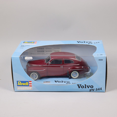 MODEL CAR, Volvo PV 544 Racing, Revell, scale 1:18. Toys - Model