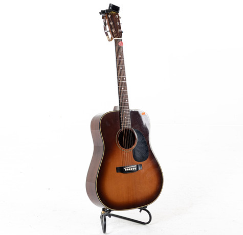 GUITAR, semi-acoustic, Cort EVL A6 BKS. Collectables - Musical