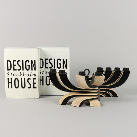 D GG GU MUNDSD TTIR Aria , a coffee table, oak, for Design House Stockholm, contemporary Furniture - Tables