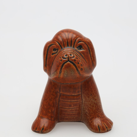 LISA LARSON. Figurine, stoneware “Bulldog” watch series Kennel