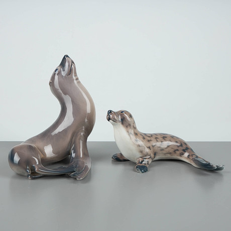 LISA LARSON. Figurine, stoneware, sea lion, from the Noah's Ark