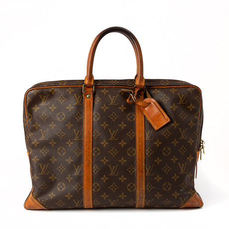 LOUIS VUITTON DOMINO SET IN PLASTIC. Miscellaneous - Miscellaneous