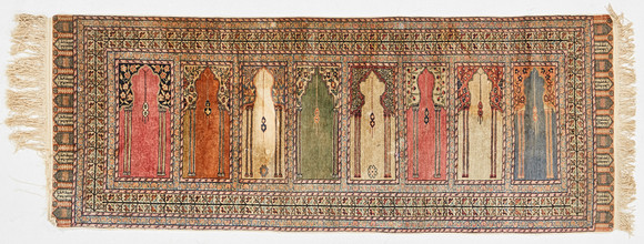 ORIENTMATTA, Kayseri, semiantik, gallerimodell, ca 226 x 84 cm. på auktion hos Stockholms Auktionsverk Magasin 5
