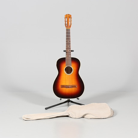 ACOUSTIC GUITAR, F-150, Japan, Manufactured by Kurosawa, Jullian