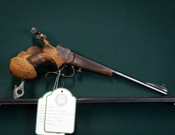 EFB Luna Fripistol kal. 22LR #040399. på auktion hos Mauritz Widforss
