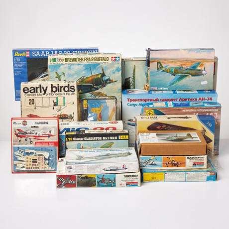 COLLECTORS CASE 41, Matchbox series and CARS, 22 pcs. Toys - Auctionet