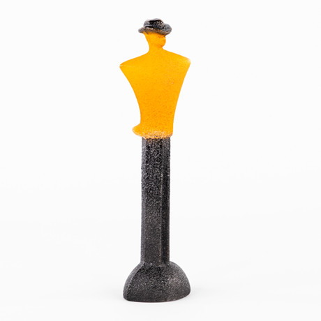 KJELL ENGMAN. skulptur, "Man in suit", Kosta Boda.